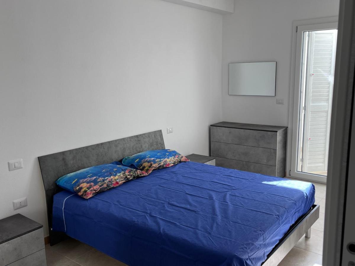 Residence Le Maree Porto Pino Exterior photo