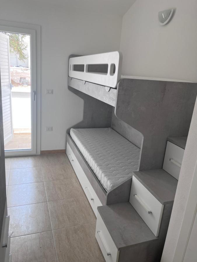 Residence Le Maree Porto Pino Exterior photo