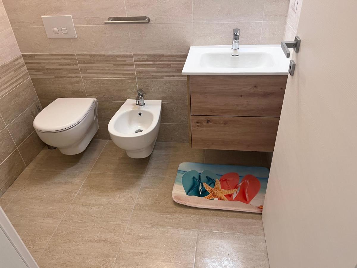 Residence Le Maree Porto Pino Exterior photo